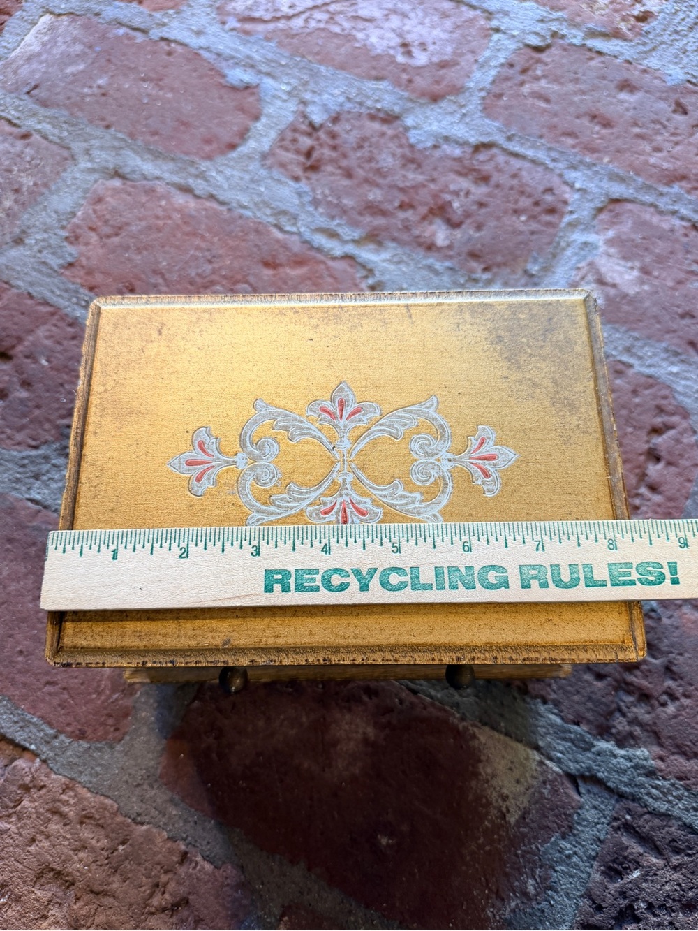 Vintage Florentine Gold Fleur Motif Gilt Wood Music Jewelry Storage Music Box - Picture 8 of 15